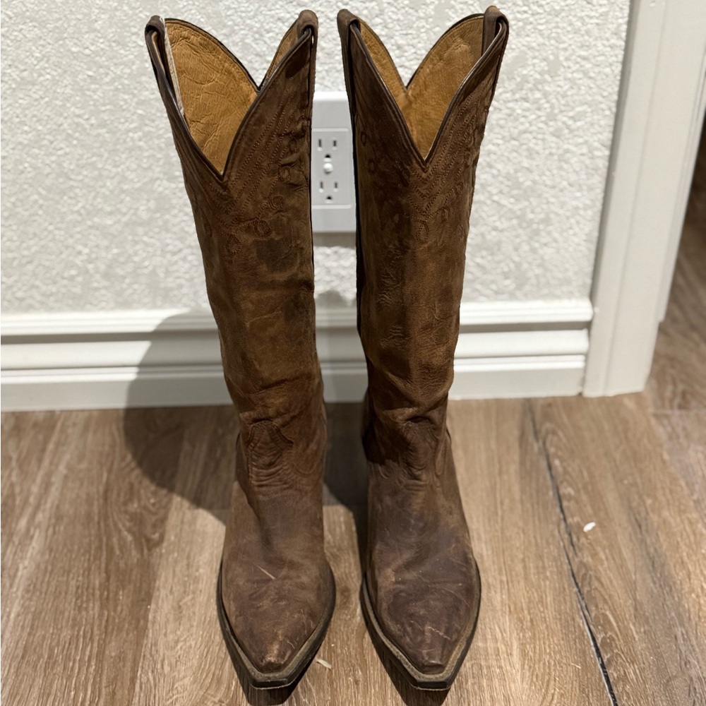 🛑SOLD🛑Shyanne Brown Cowboy Boots